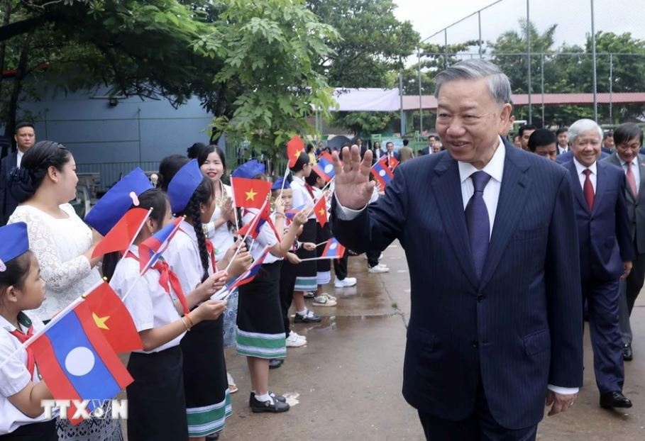 Chu tich nuoc To Lam anh 2