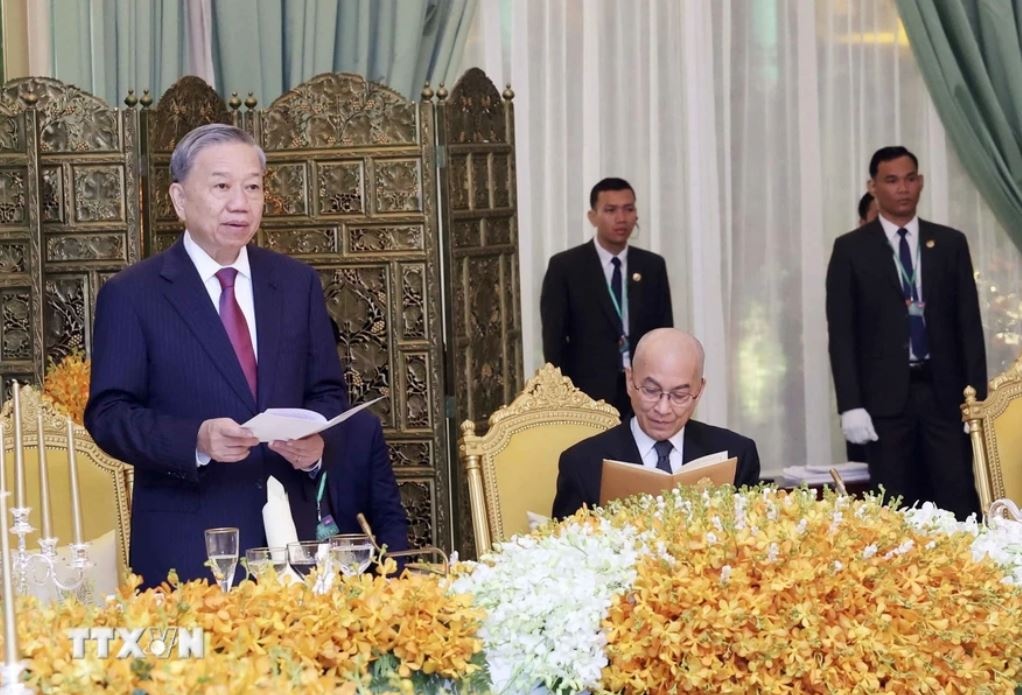 Chu tich nuoc To Lam anh 3