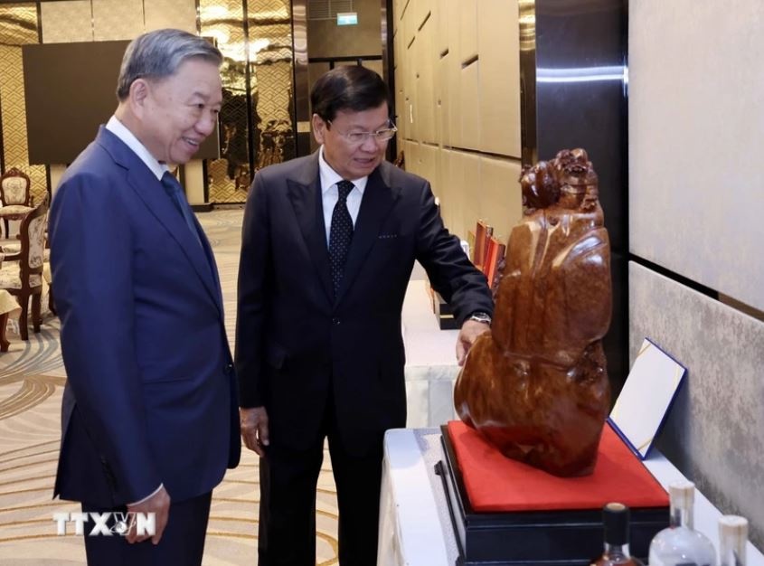 Chu tich nuoc To Lam anh 5