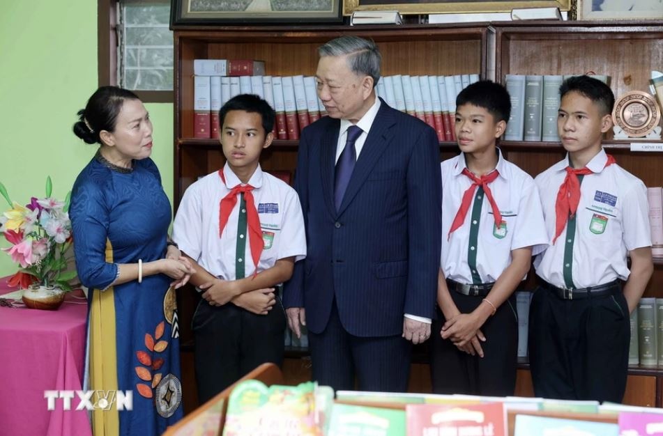 Chu tich nuoc To Lam anh 5