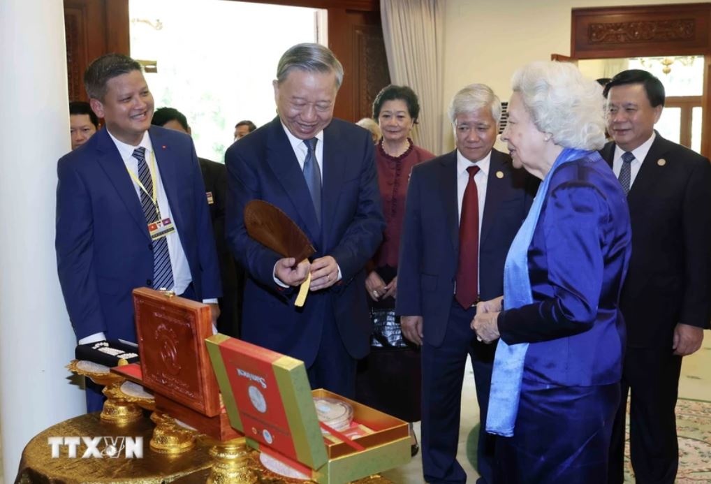 Chu tich nuoc To Lam anh 4