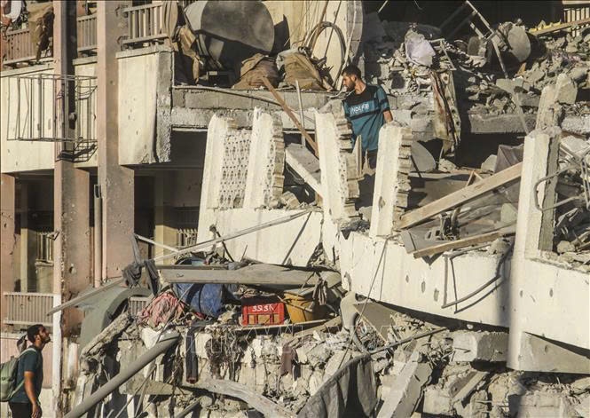 Lien Hop Quoc keu goi giam leo thang khan cap tai Trung Dong hinh anh