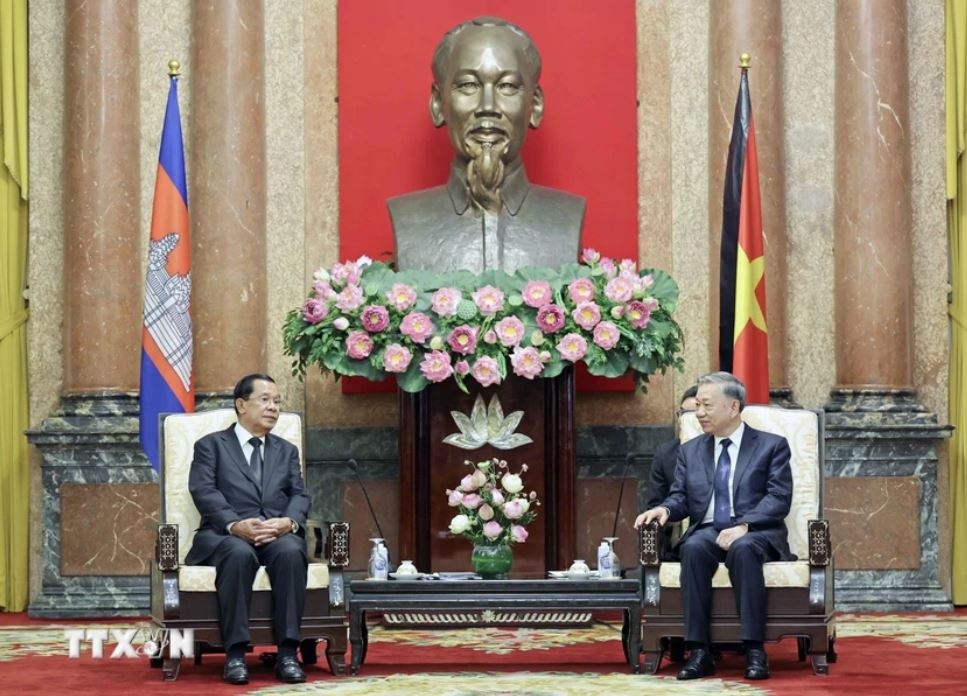 Chu tich nuoc To Lam anh 4