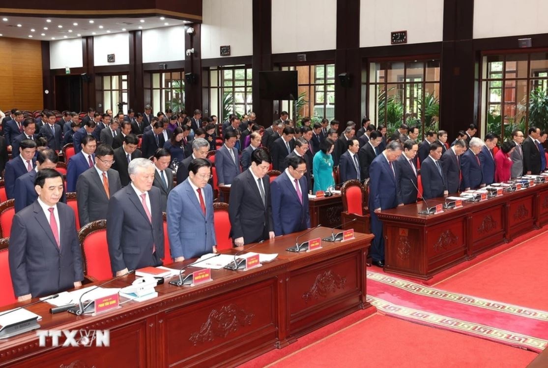 Hoi nghi BCH Trung uong anh 7