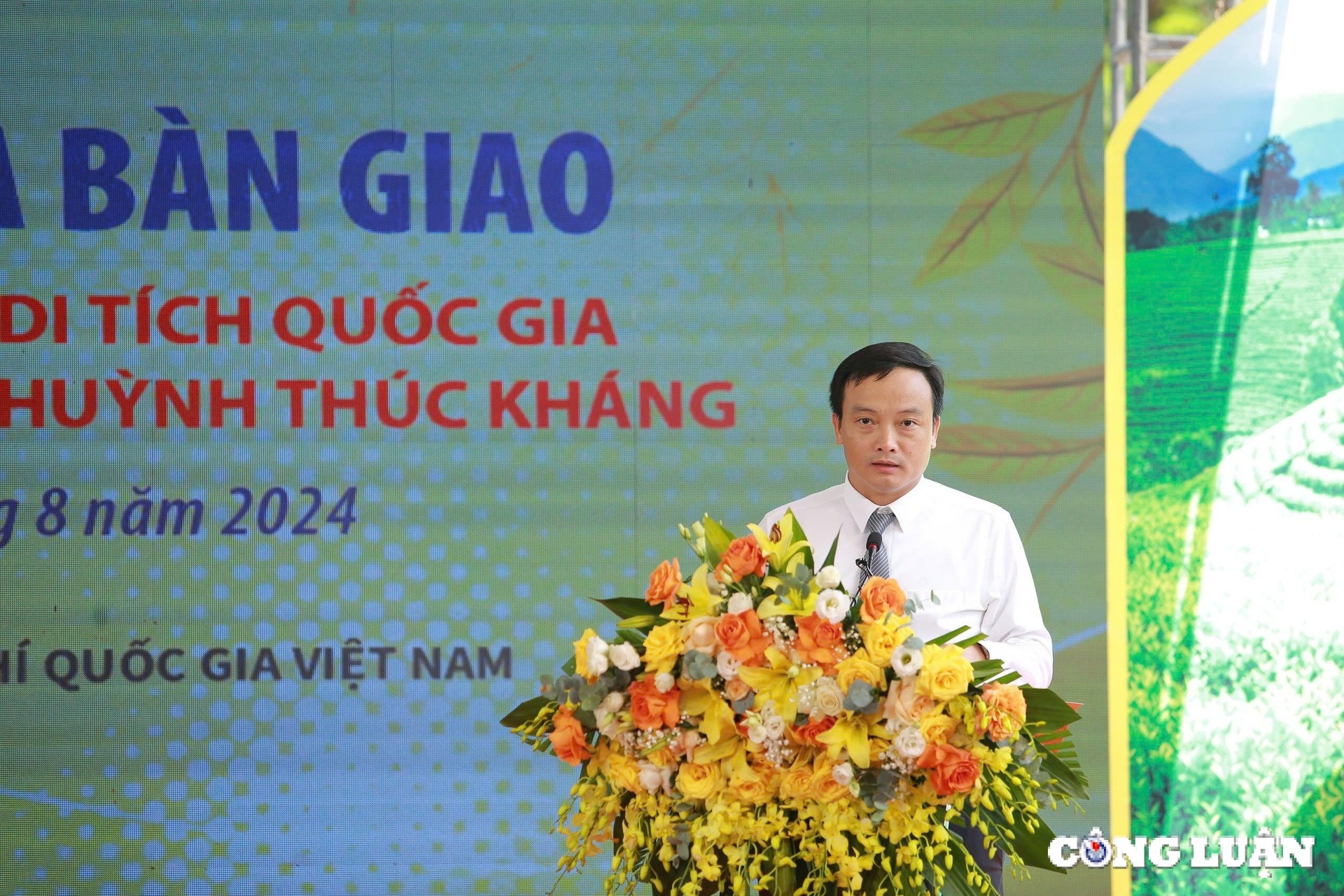 Truong bao chi anh 3