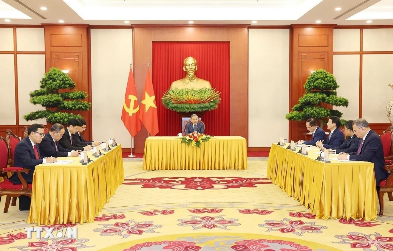 To Lam Vladimir Putin anh 2