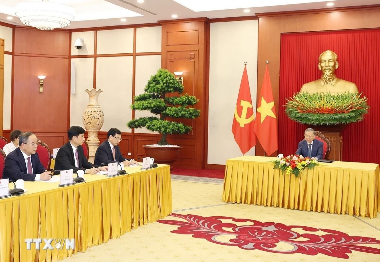 To Lam Vladimir Putin anh 3