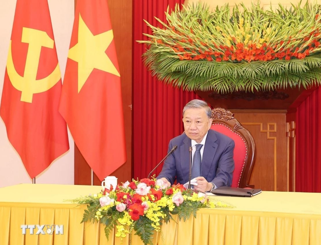 To Lam Vladimir Putin anh 6