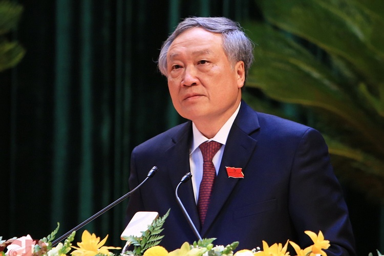 Tieu su Uy vien Bo Chinh tri, tan Pho Thu tuong Nguyen Hoa Binh hinh anh