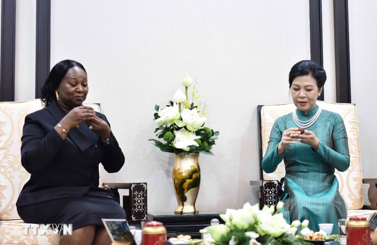 Phu nhan Ngo Phuong Ly anh 4