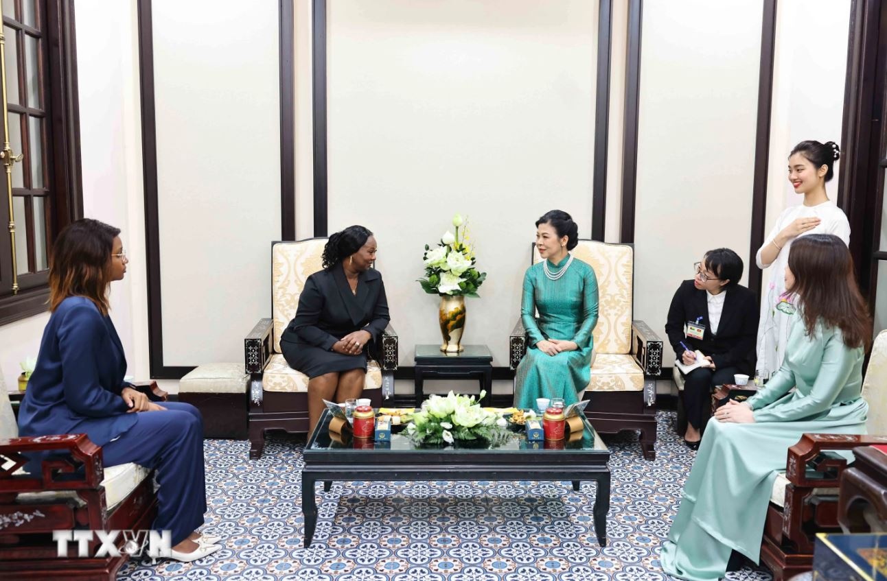 Phu nhan Ngo Phuong Ly anh 6