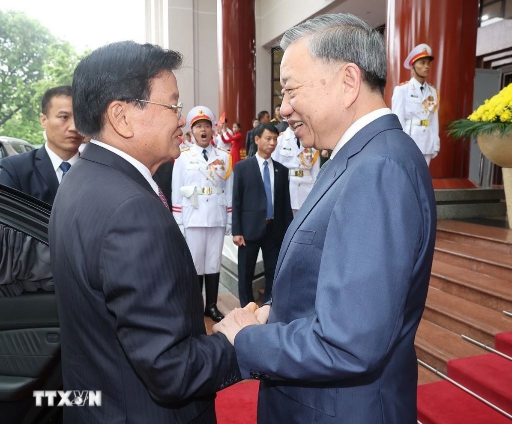 To Lam Thongloun Sisoulith anh 1