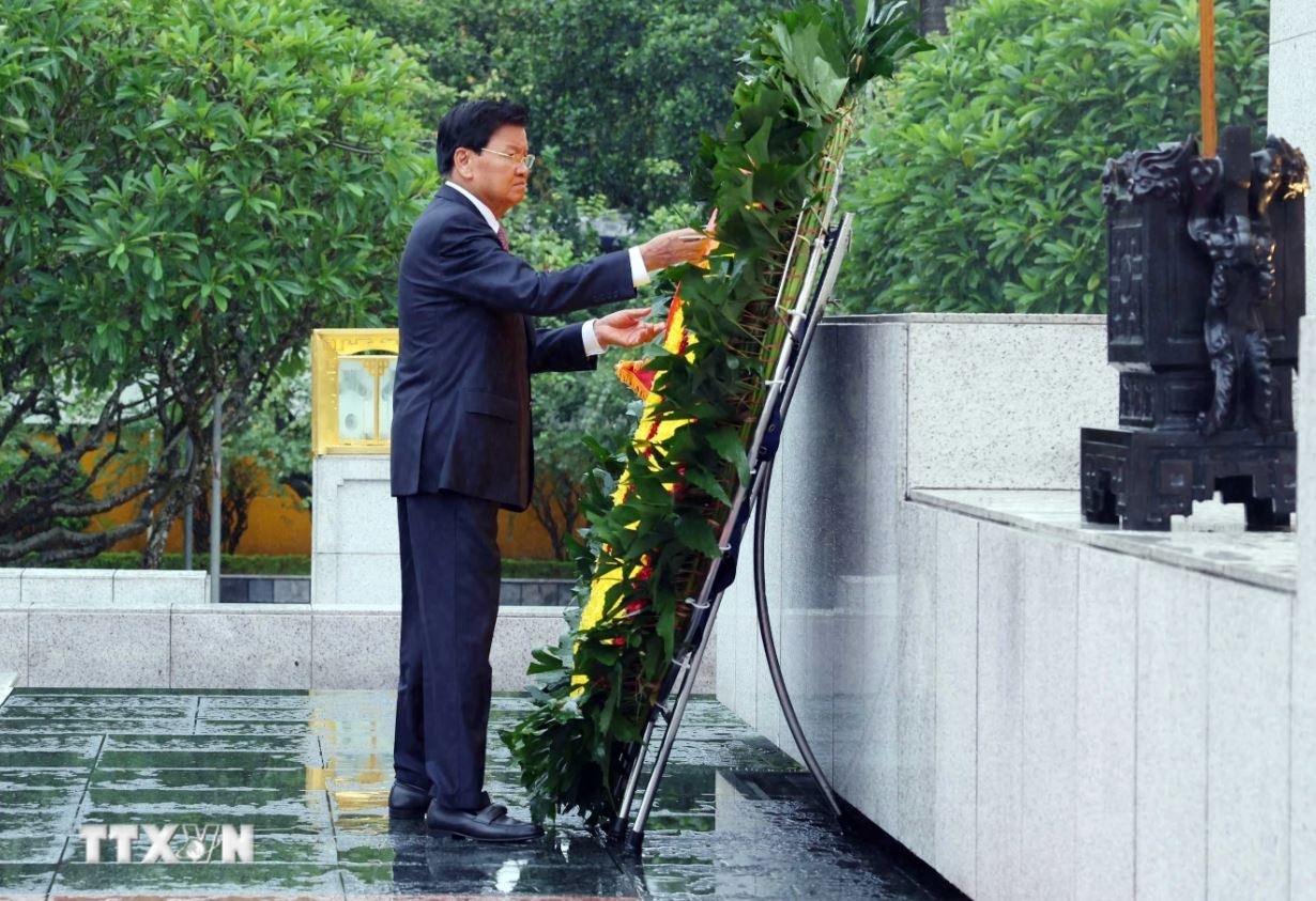 Tong Bi thu Lao anh 2