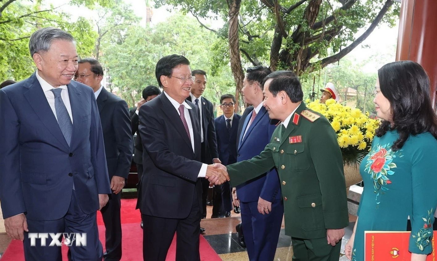 To Lam Thongloun Sisoulith anh 2