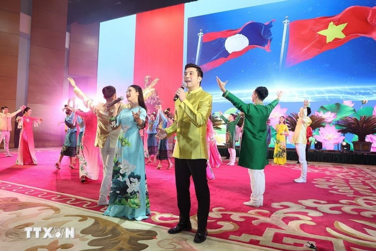 To Lam Thongloun Sisoulith anh 8