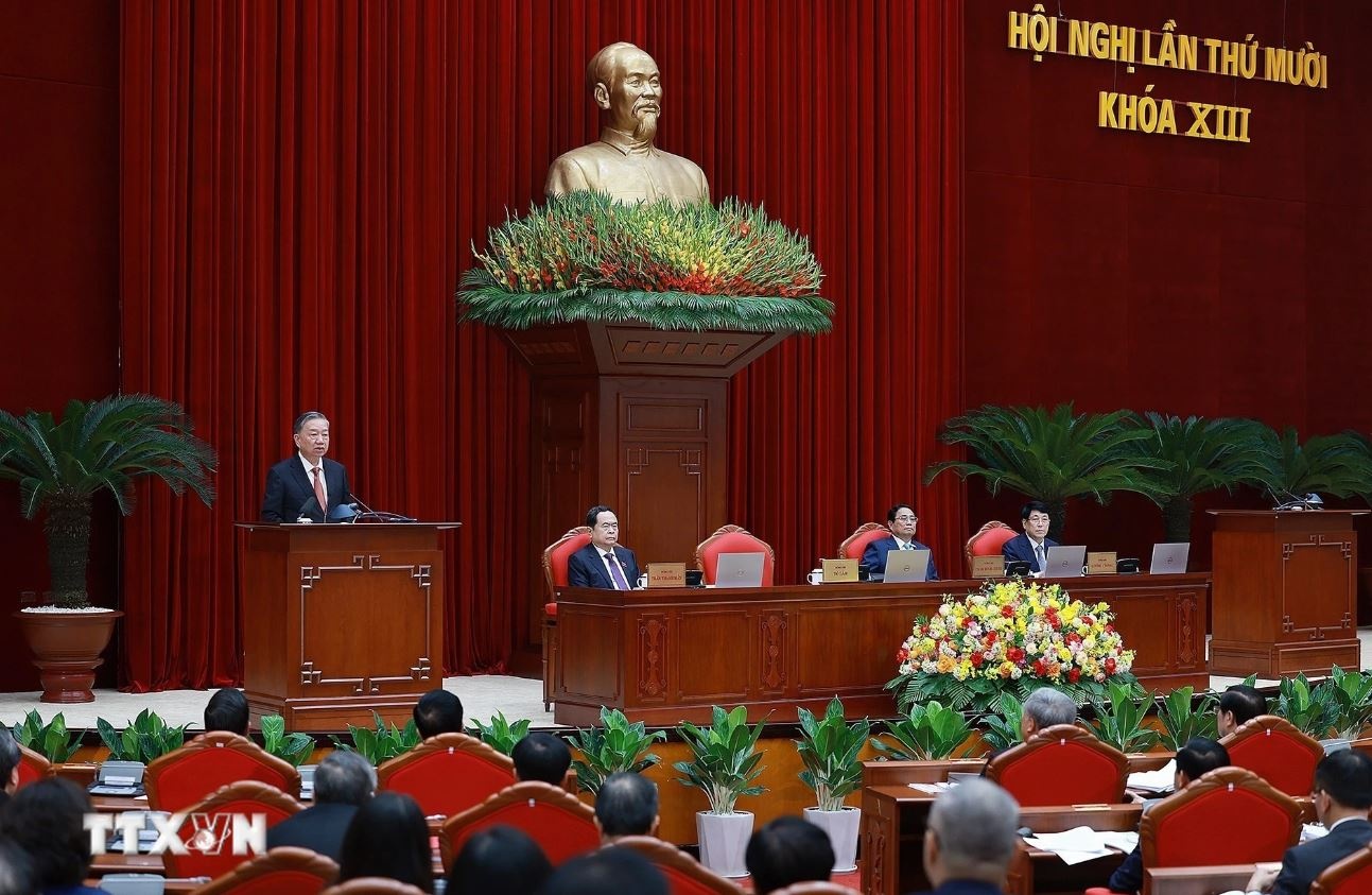 Hoi nghi Trung uong 10 anh 3