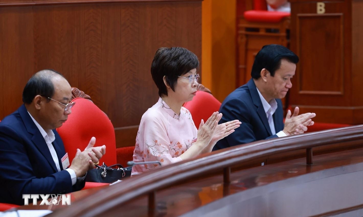 Hoi nghi Trung uong 10 anh 12