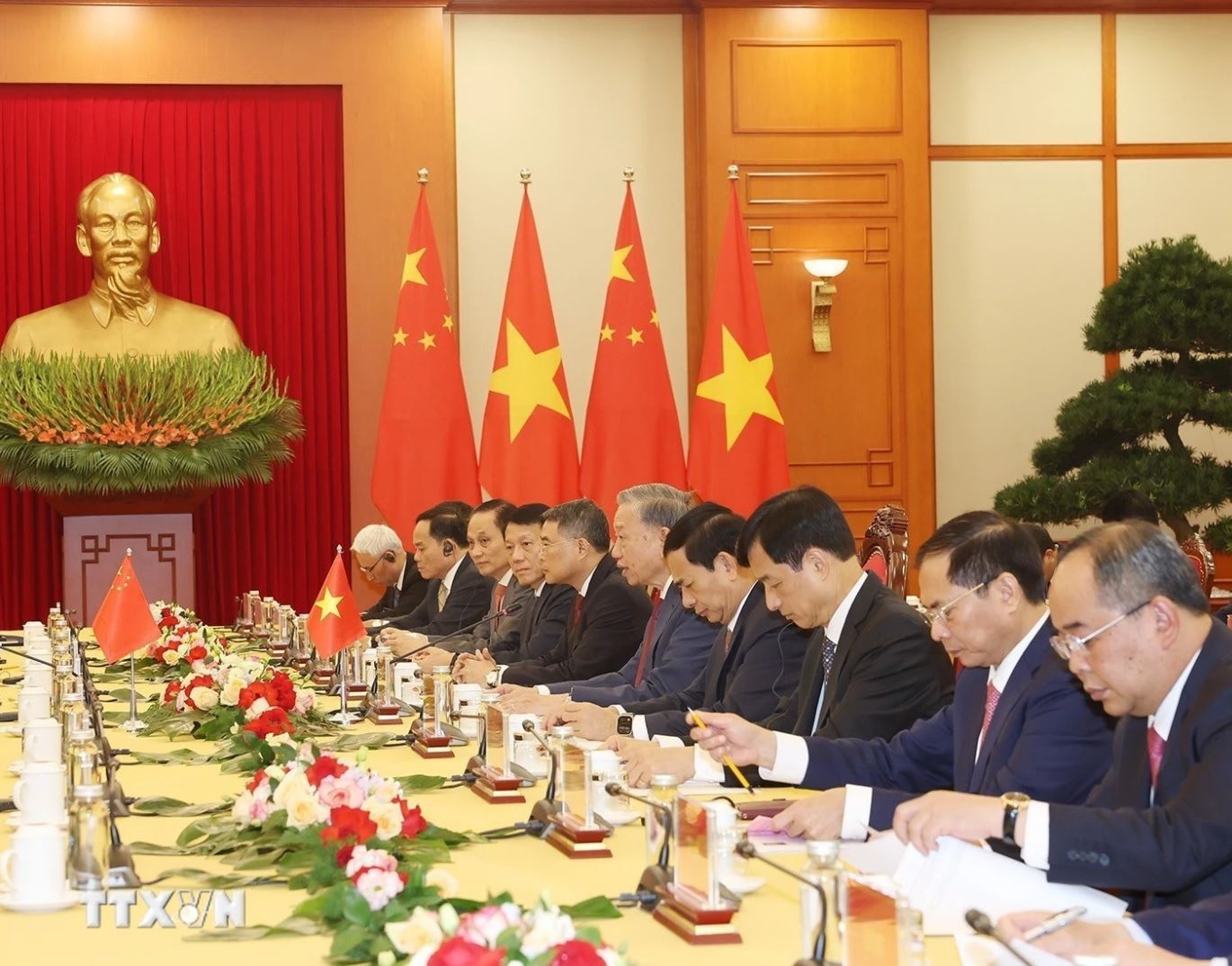 To Lam Ly Cuong anh 4