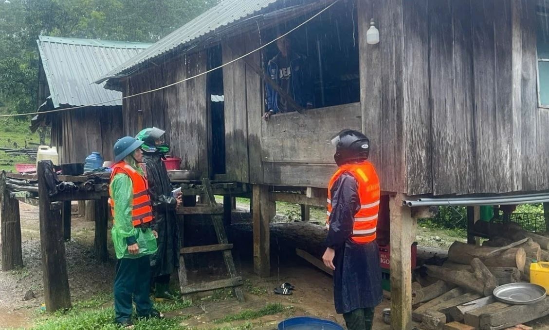 7 tinh, thanh co nguy co lu quet, sat lo dat do bao Tra Mi hinh anh