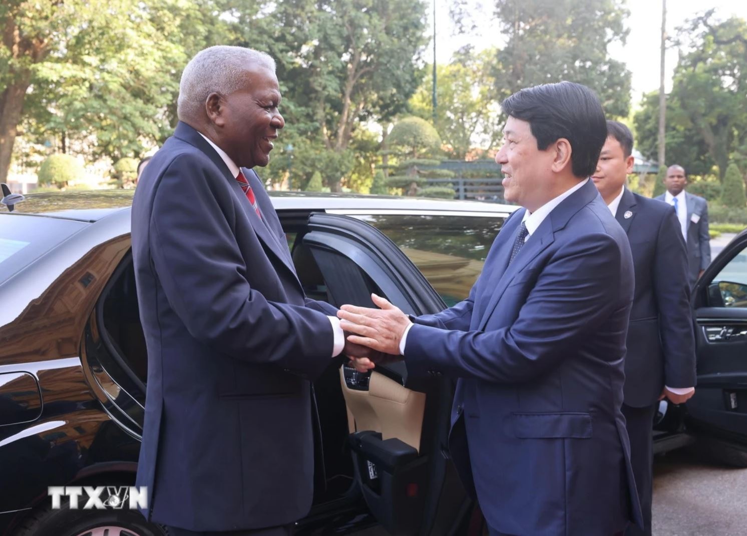 Chu tich nuoc Luong Cuong anh 1