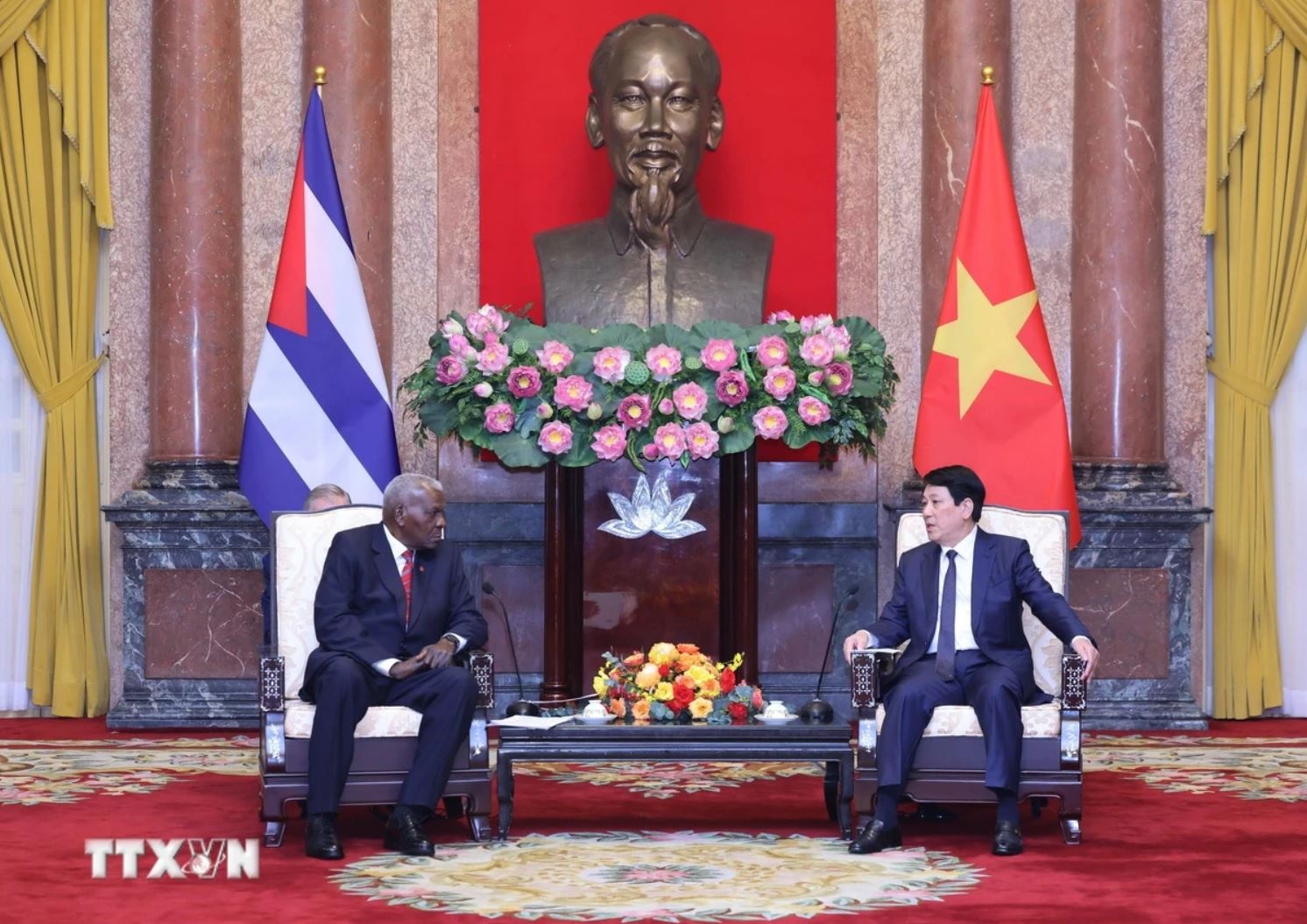 Chu tich nuoc Luong Cuong anh 5