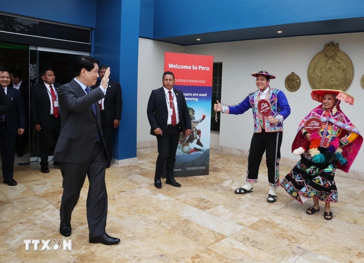 Chu tich nuoc Luong Cuong anh 3