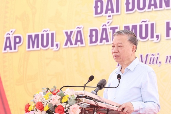 Tong Bi thu du Ngay hoi Dai doan ket dan toc tai ap Mui o Ca Mau hinh anh