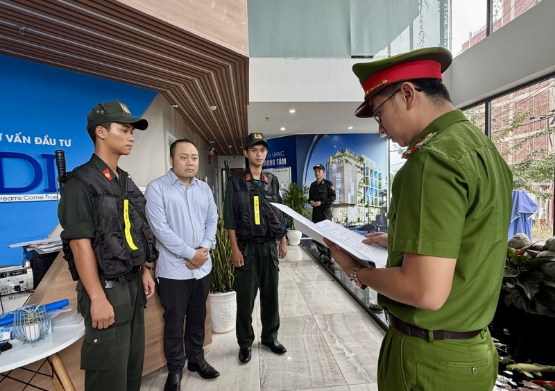 Tong giam doc GFDI,  Nguyen Do Dat,  Nguyen Quang Hoang,  Lang Nghe Da Nang,  Lang Nghe Quang Tri,  thuong hieu Seneco,  Enzy Food anh 1