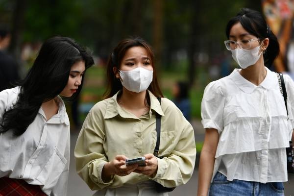 Bac Bo ret sau ve dem, Nam Bo mua giong hinh anh