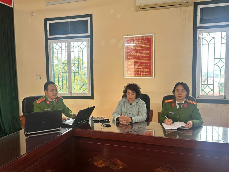 Bi mat,  Trong 5 tui che,  Nguyen Thi Mai Anh anh 1