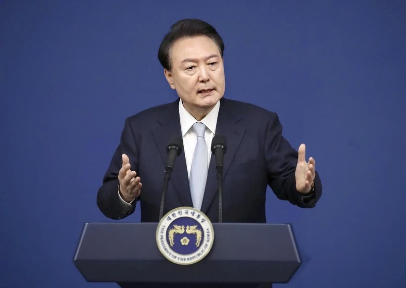 Tong thong Han Quoc Yoon Suk Yeol bi trieu tap hau tra hinh anh