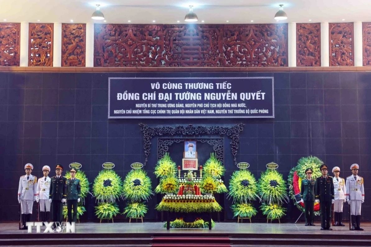 Le tang tuong Nguyen Quyet anh 13