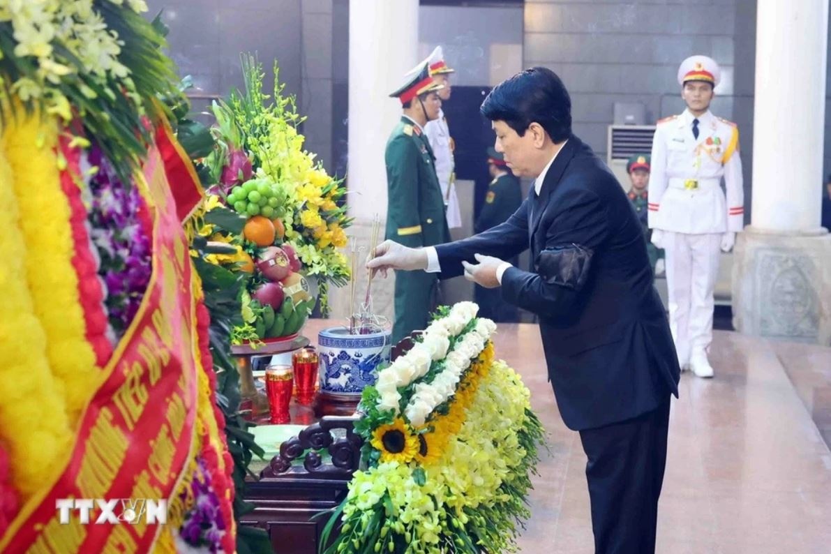 Le tang tuong Nguyen Quyet anh 6