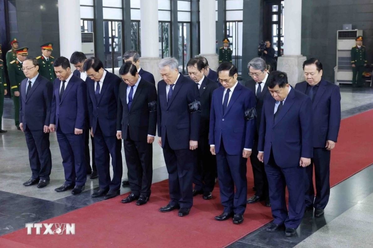 Le tang tuong Nguyen Quyet anh 9