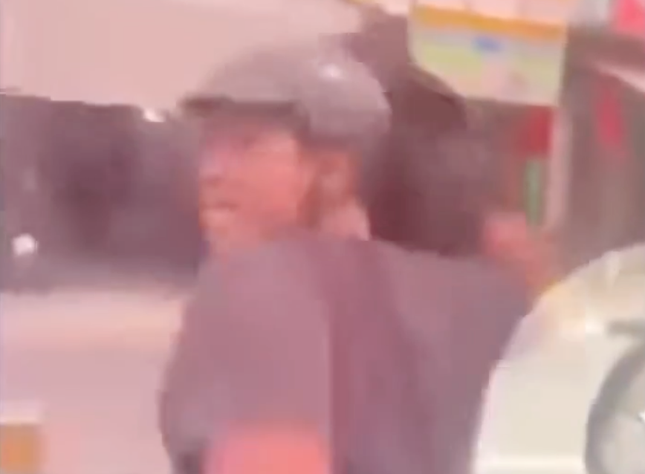 Dap vo kinh oto,  TP.HCM anh 1