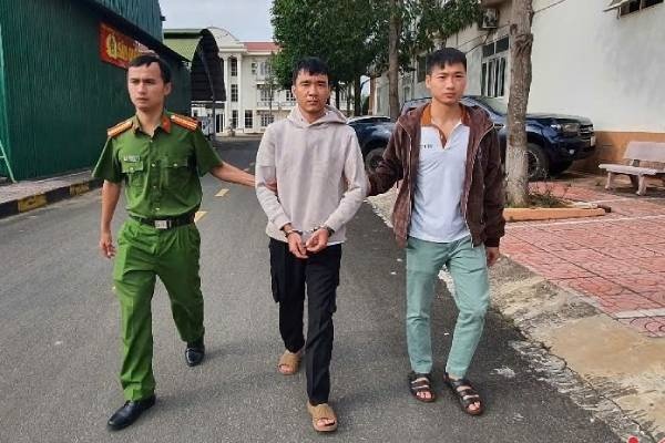 Tam giu doi tuong dam tu vong ban trong co so cai nghien ma tuy hinh anh