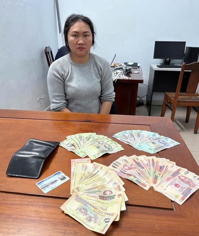 Moc tui du khach anh 1