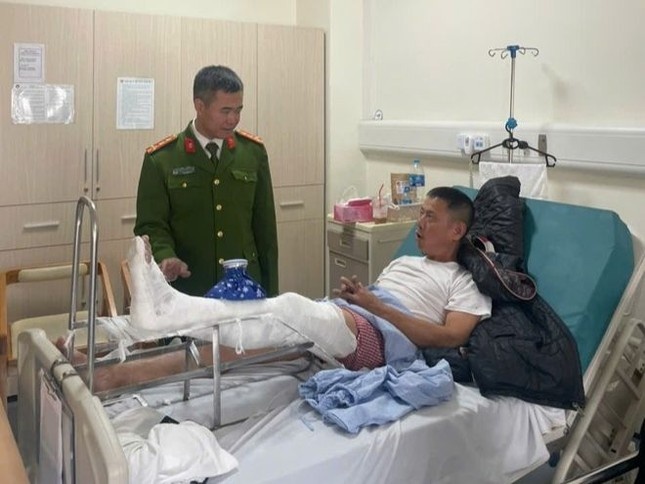 Thong chot,  To cong tac 141H anh 2