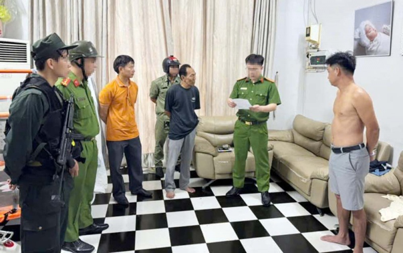 Cuc Canh sat hinh su triet pha duong day danh bac qua mang 1.200 ty hinh anh