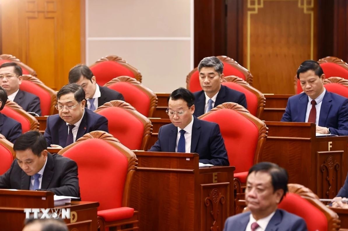 Hoi nghi Trung uong XIII anh 10