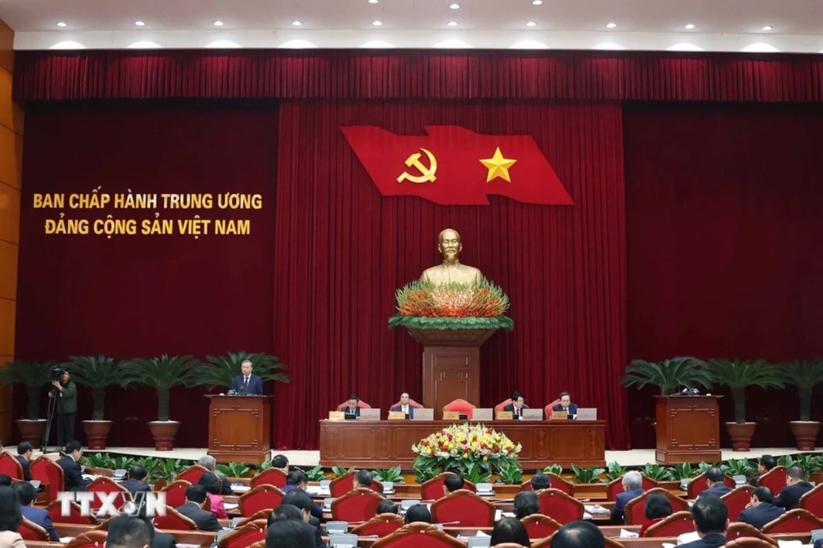 Hoi nghi Trung uong XIII anh 2