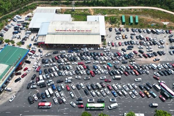 Cao toc tu TP.HCM di Binh Thuan un dai mung 2 Tet hinh anh