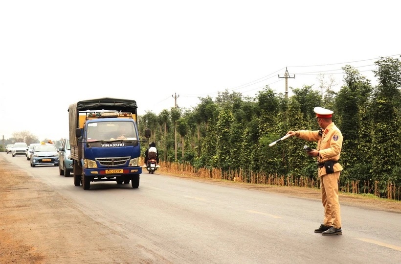 Hon 200 vu tai nan khien 95 nguoi tu vong trong 4 ngay dau nghi Tet hinh anh
