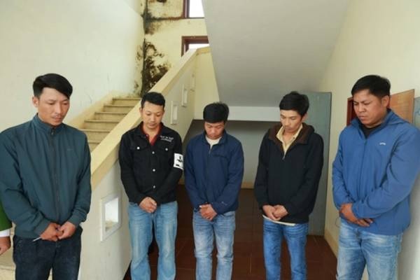 Dung sung,  Giet 6 con trau anh 1