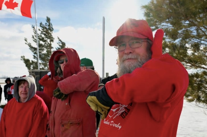 Phong trao ‘nang khuyu tay’ troi day o Canada giua cu soc vi Trump hinh anh