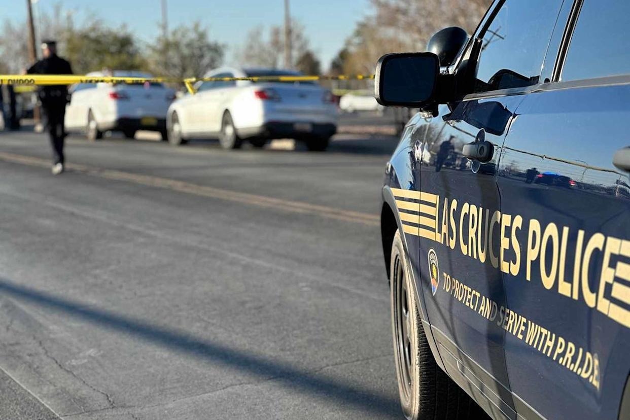 17 nguoi thuong vong trong vu xa sung o bang New Mexico hinh anh