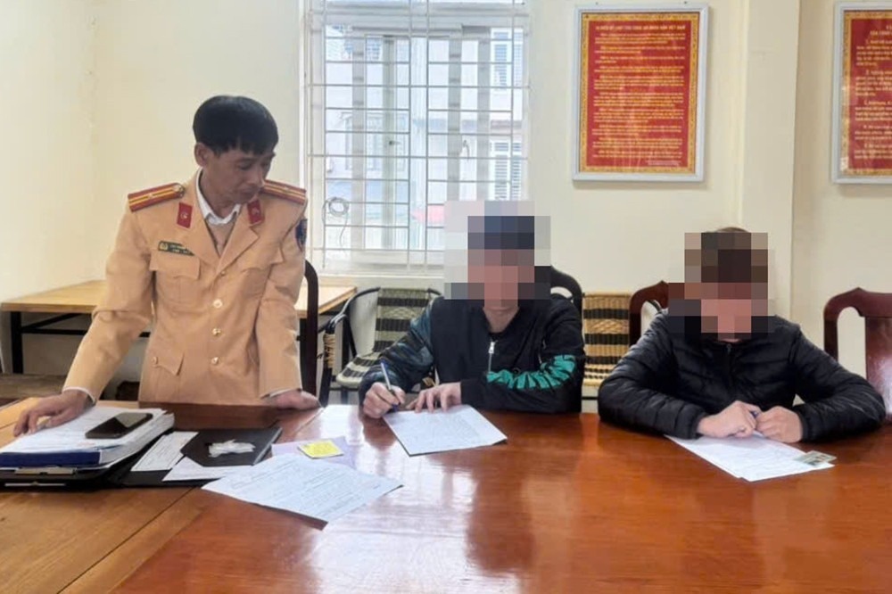 Thanh nien lang lach anh 1