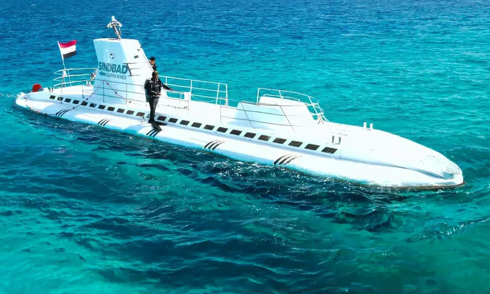 Chim tau ngam du lich tai Ai Cap, 6 nguoi chet hinh anh