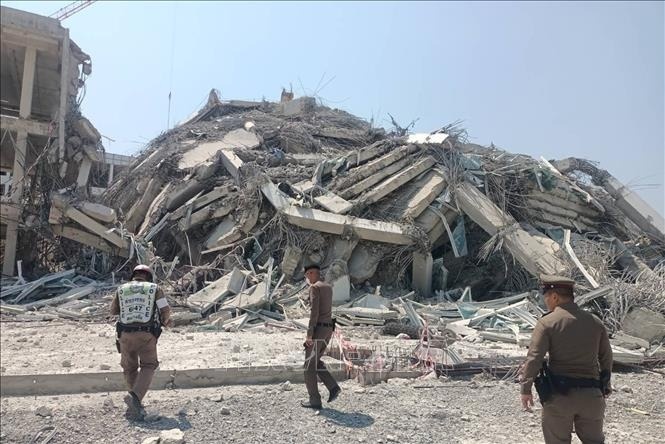 Thu do Bangkok tuyen bo ket thuc tinh trang tham hoa hinh anh