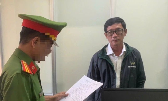 Khoi to cuu lanh dao Chi cuc Thue o Ca Mau hinh anh